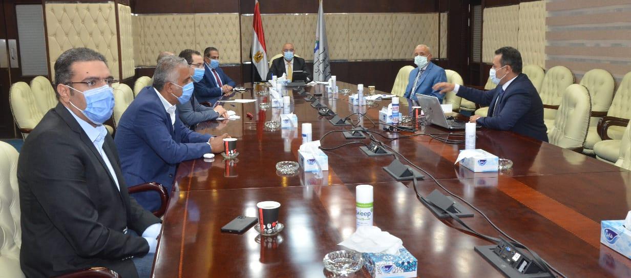   وزير الإسكان يستعرض آليات تنفيذ تكليفات الرئيس السيسي بتطوير مدينة «سانت كاترين» بجنوب سيناء
