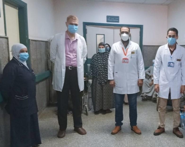  تعافي  ١٠ حالات جديدة من فيروس كورونا وخروجهم بعد تلقيهم بمستشفى الواسطى ببني سويف