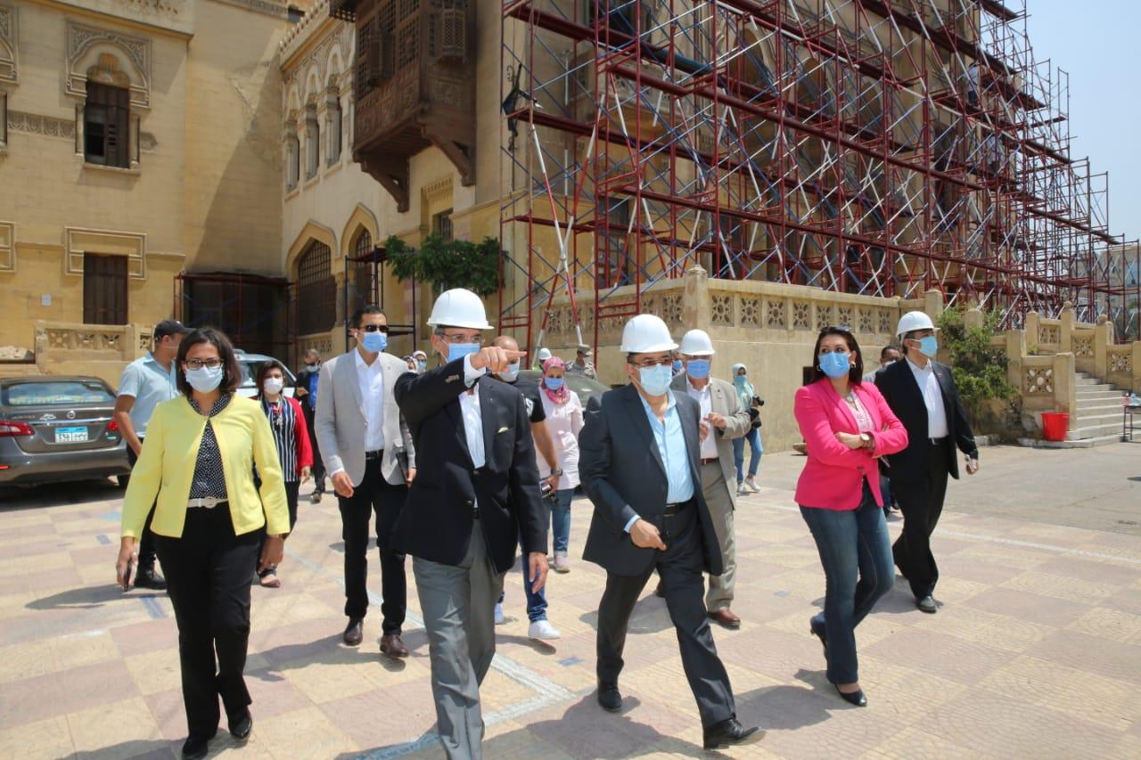   «طلعت» يتفقد أعمال تحويل قصر السلطانة ملك ومبنى تابع لجامعة القاهرة إلى مركزين لتنمية الابداع