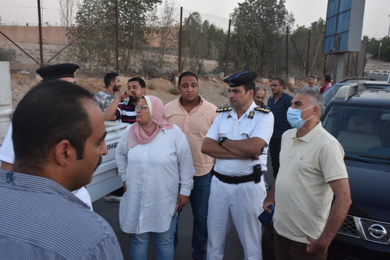   رئيس جهاز مدينة القاهرة الجديدة يقود حملة مكبرة لرفع الإشغالات وإزالة التعديات 
