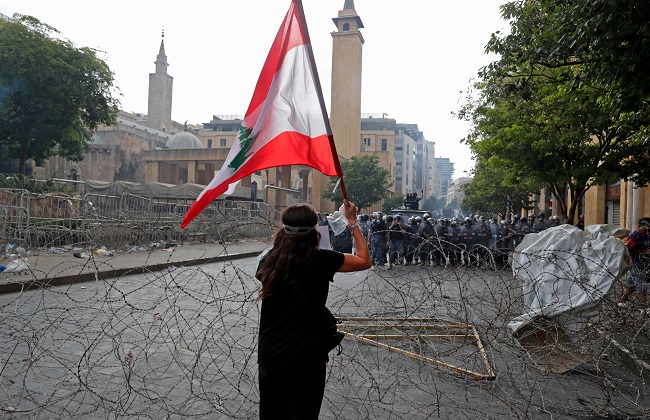   رئيس الصليب الأحمر اللبنانى: الإصابات في احتجاجات بيروت ترتفع إلى 58 حالة