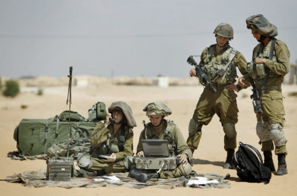   صحيفة إسرائيلية: الجيش الإسرائيلي يهدد بضرب أهداف «عميقة» فى غزة حال تصعيد حماس