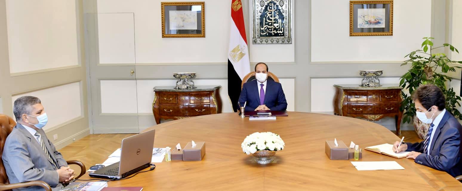   الرئيس السيسى يتابع تطورات نشاط هيئة قناة السويس ومشروعاتها المختلفة