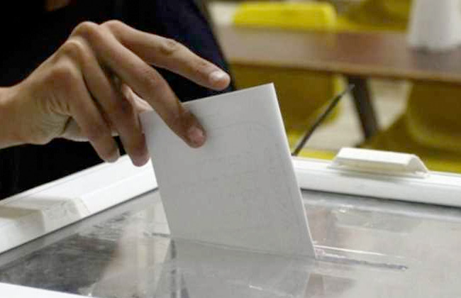   وزارة الهجرة تعرض صورا من تصويت المصريين بالخارج فى انتخابات الشيوخ