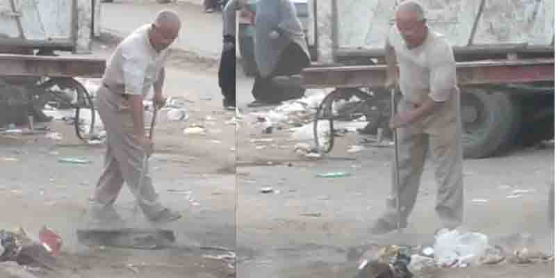   بـ«المقشة» .. رئيس حي بمدينة ملوي بالمنيا يشارك عمال النظافة رفع القمامة وتنظيف الشوارع