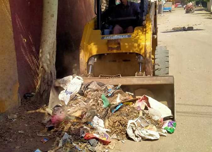  بالصور|| «محليات طوخ» تشن حملات نظافة موسعة استهدفت بؤر تراكمات القمامة