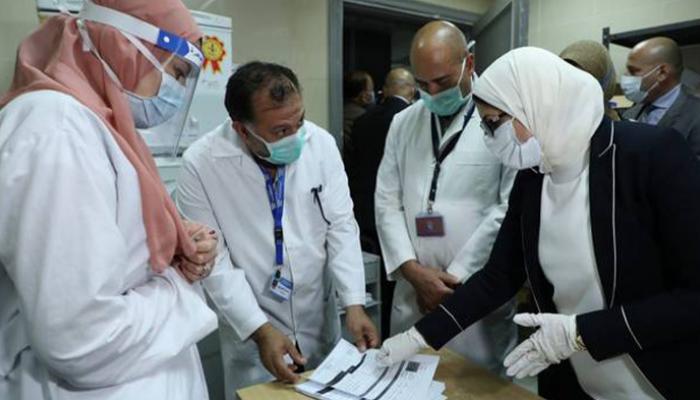   عاجل| الصحة: إجراء التجارب السريرية للقاح كورونا على 6 آلاف مصري