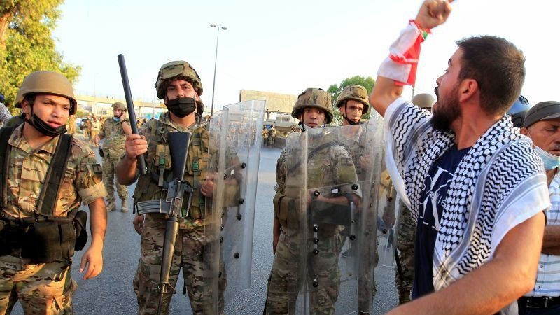   الجيش اللبنانى يتدخل ليمنع اشتباك بين «حزب القوات اللبنانية» و «التيار الوطنى» فى قلب بيروت الجريحة