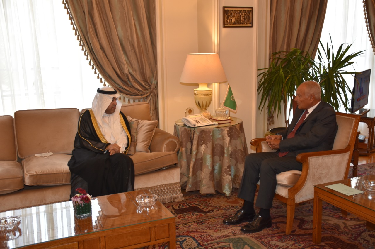   أبو الغيط يستقبل رئيس البرلمان العربي لبحث تطورات الأوضاع الاقليمية