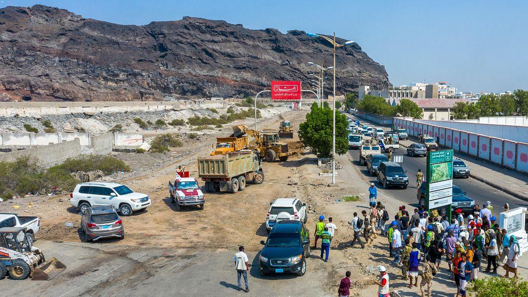  البرنامج السعودي لتنمية وإعمار اليمن يطلق 13 مشروعاً حيوياً في عدن خلال أسبوع