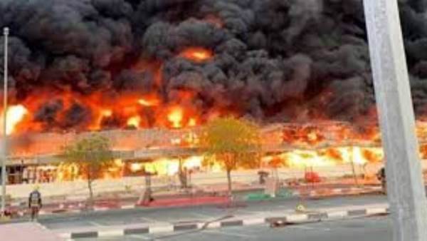   اندلاع حريق ضخم بمستشفى في الكويت