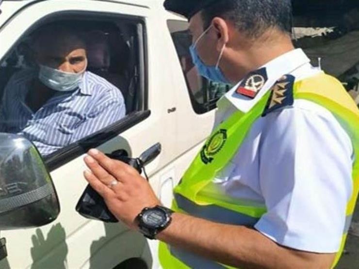  ضبط  1117 سائق نقل جماعى لعدم الإلتزام بإرتداء الكمامات الواقية خلال 24 ساعة