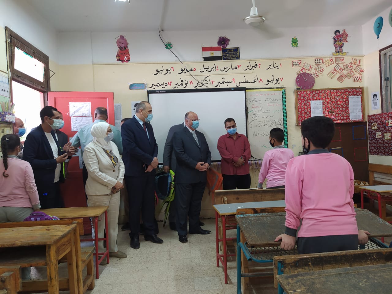   محافظ القاهرة يتفقد مدارس المحافظة باليوم الأول للعام الدراسي