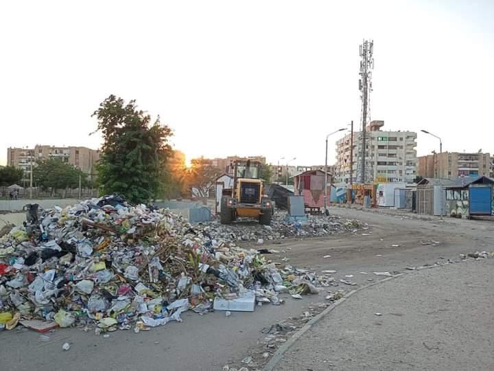   حي ثالث الإسماعيلية يواصل إستكمال حملات النظافة العامة