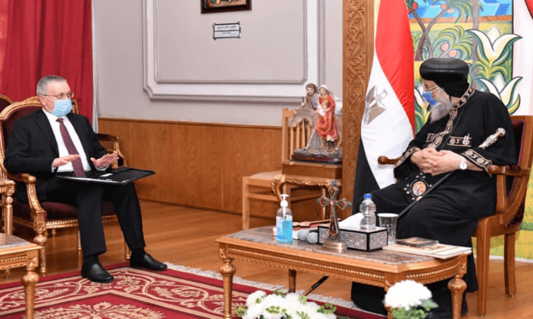   البابا تواضروس يستقبل السفير الروسى بالقاهرة (صور)
