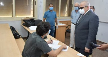   «جامعة القاهرة» يحيل 3 طلاب وعاملين للتحقيق بسبب الكمامة