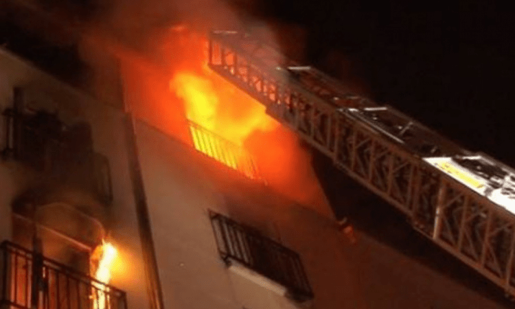   السيطرة على حريق داخل مستشفى جامعة طنطا