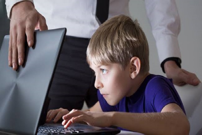   6 خطوات لحماية أمن طفلك على الإنترنت