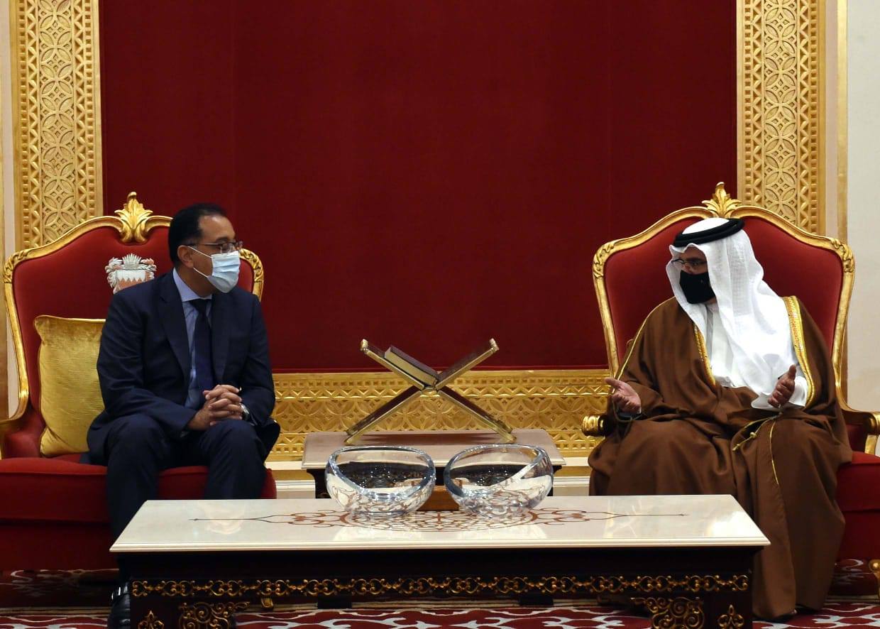   رئس الوزراء يؤدي واجب العزاء في وفاة الأمير خليفة بن سلمان آل خليفة