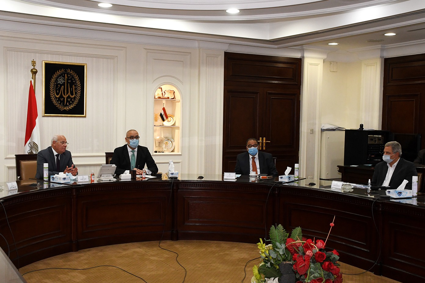   وزير الإسكان ومحافظ بورسعيد يتابعان المشروعات الجارى تنفيذها بالمحافظة