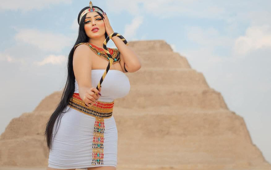   الآثار تحيل الفتاة صاحبة الصور الفرعونية للنيابة