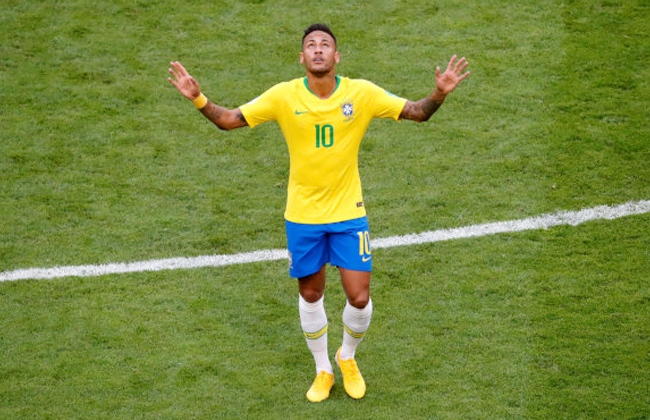   البرازيل يخسر جهود مهاجمه أمام أوروجواى فى تصفيات كأس العالم
