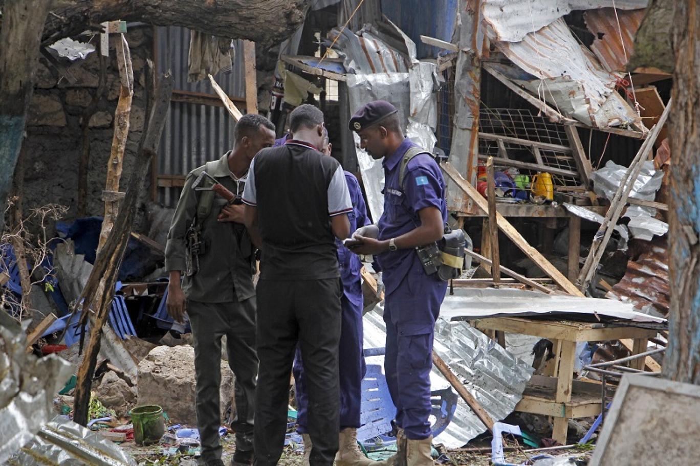   مقتل ستة أشخاص جراء تفجير انتحاري في مقديشو