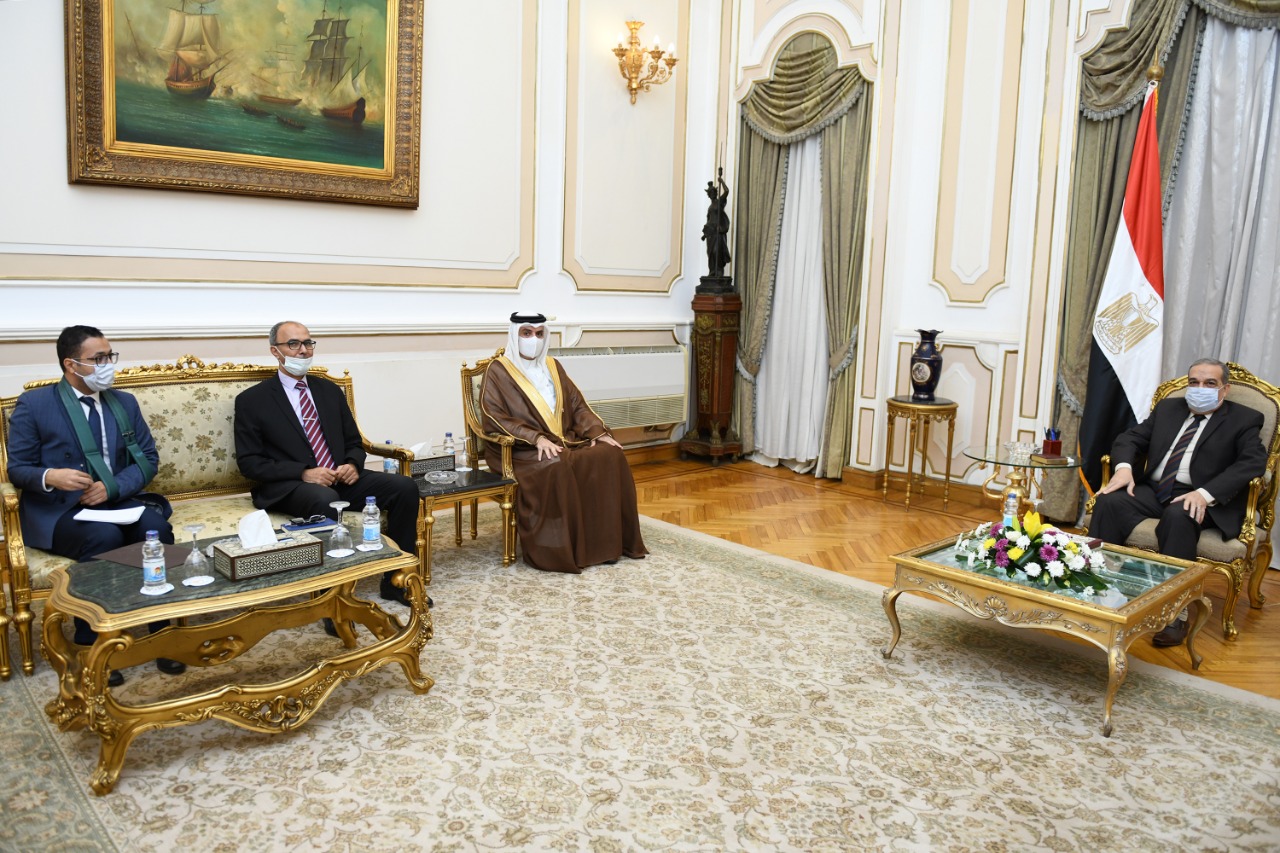   وزير الإنتاج الحربي يبحث سبل التعاون مع السفير البحريني
