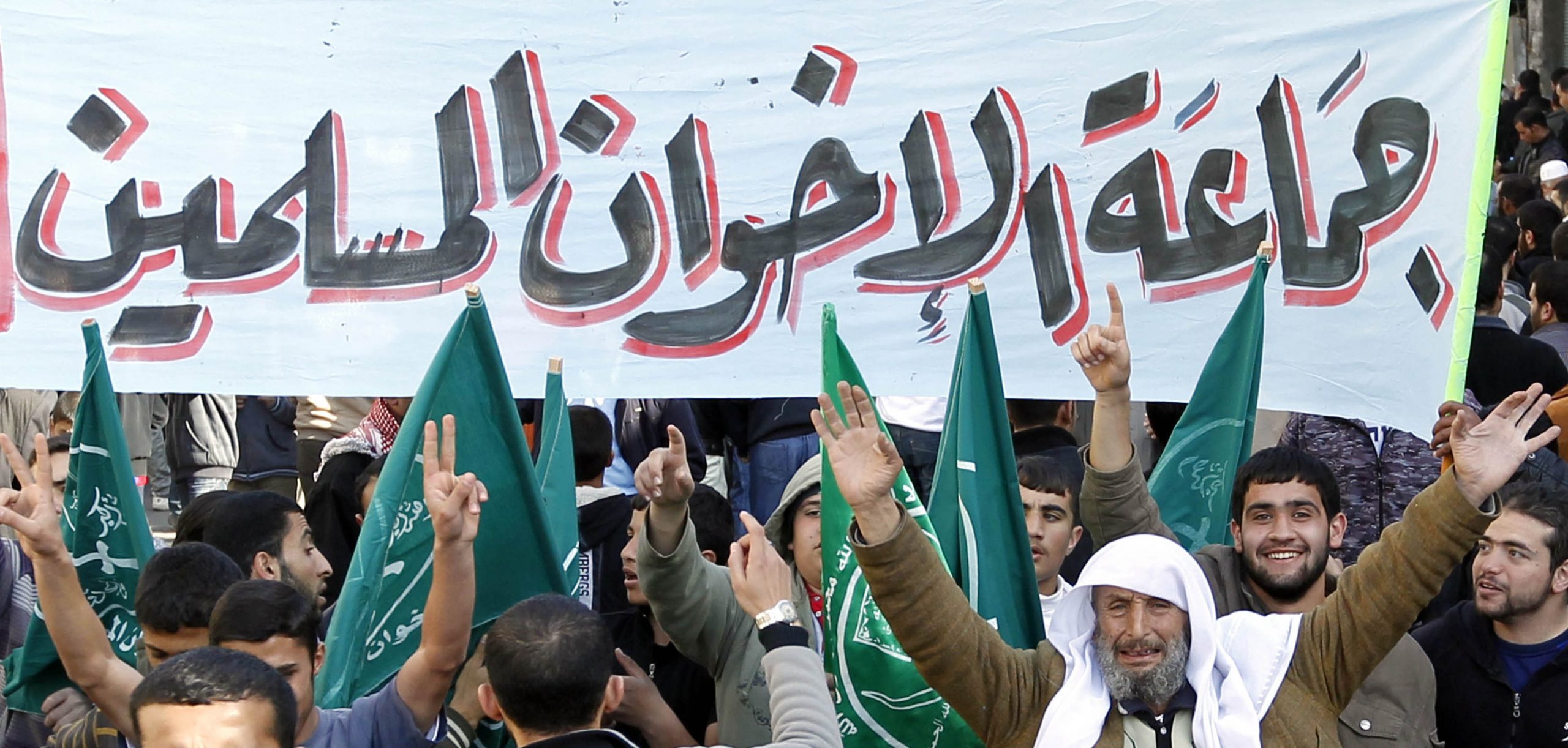   «كبار العلماء» بالسعودية :الإخوان جماعة إرهابية