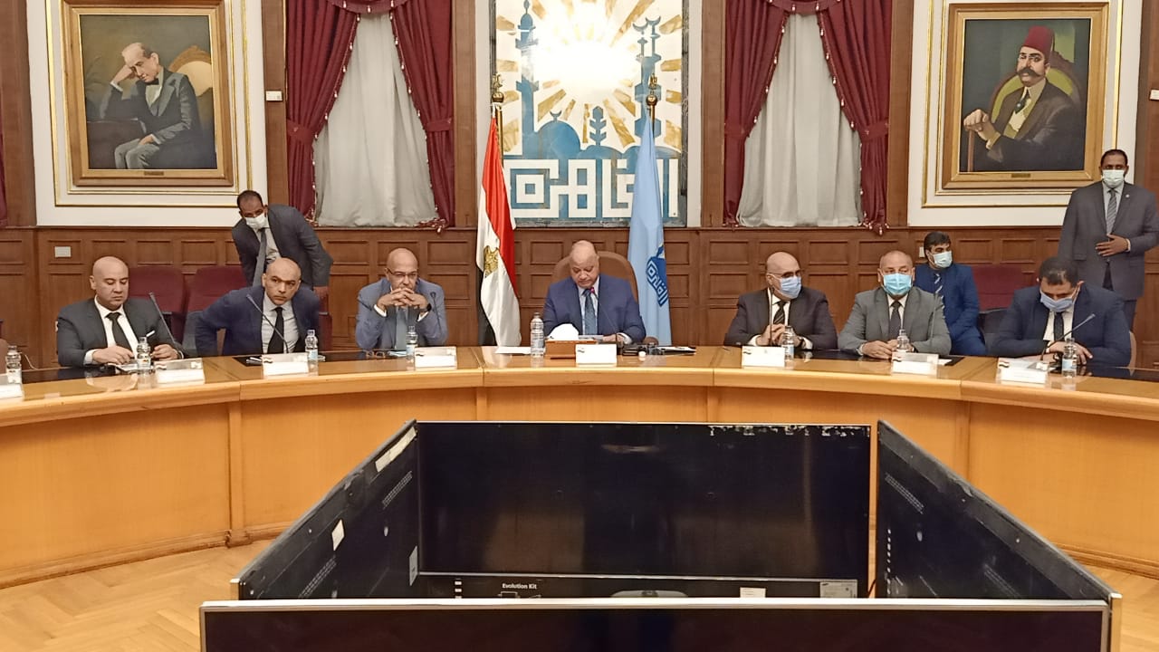   تفاصيل أول اجتماع بين محافظ القاهرة وأعضاء مجلس الشيوخ
