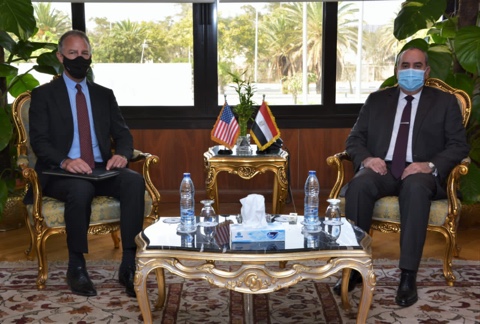   وزير الطيران المدني يستقبل السفير الأمريكي بالقاهرة