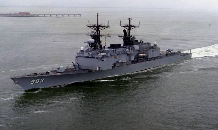   روسيا تمنع مدمرة أمريكية من انتهاك حدودها البحرية