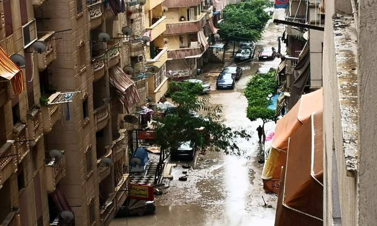   أمطار غزيرة تضرب الإسكندرية (صور)