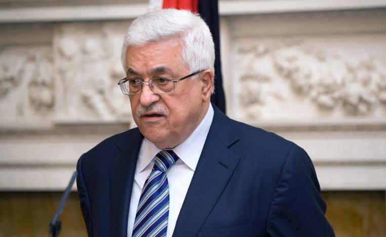   الرئيس الفلسطيني يعلن الحداد بعد وفاة صائب عريقات