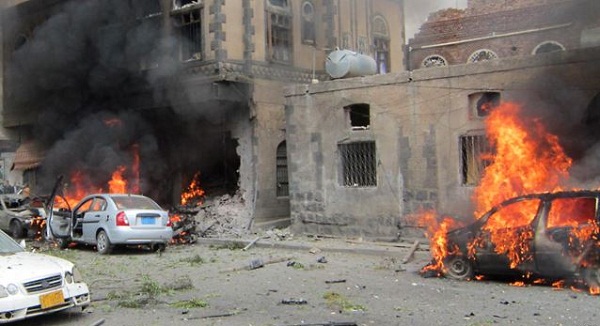   حزب «المصريين» يُدين تفجيرات عدن: عمل إرهابي يستهدف عرقلة تحقيق السلام باليمن