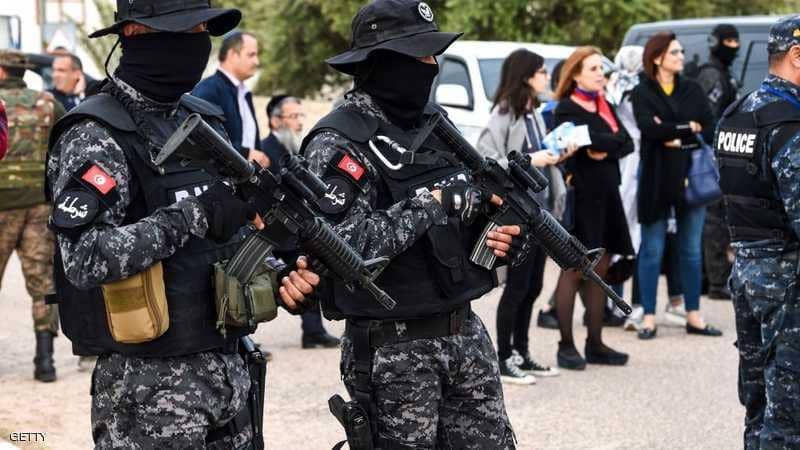   الحكومة التونسية تكثف جهودها لكشف ملابسات العملية الإرهابية بالقصرين