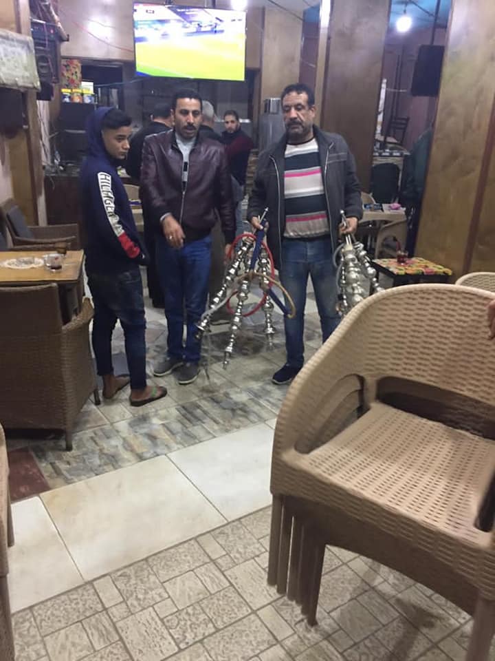   تشميع مقاهي تقدم الشيشة للمواطنين فى العمرانية
