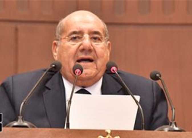   رئيس البرلمان العربي يكرم رئيس مجلس الشيوخ