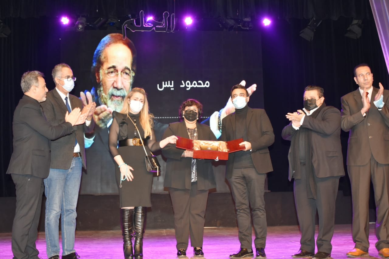   وزيرة الثقافة: محمود ياسين سيظل علامة فارقة في تاريخ الفن