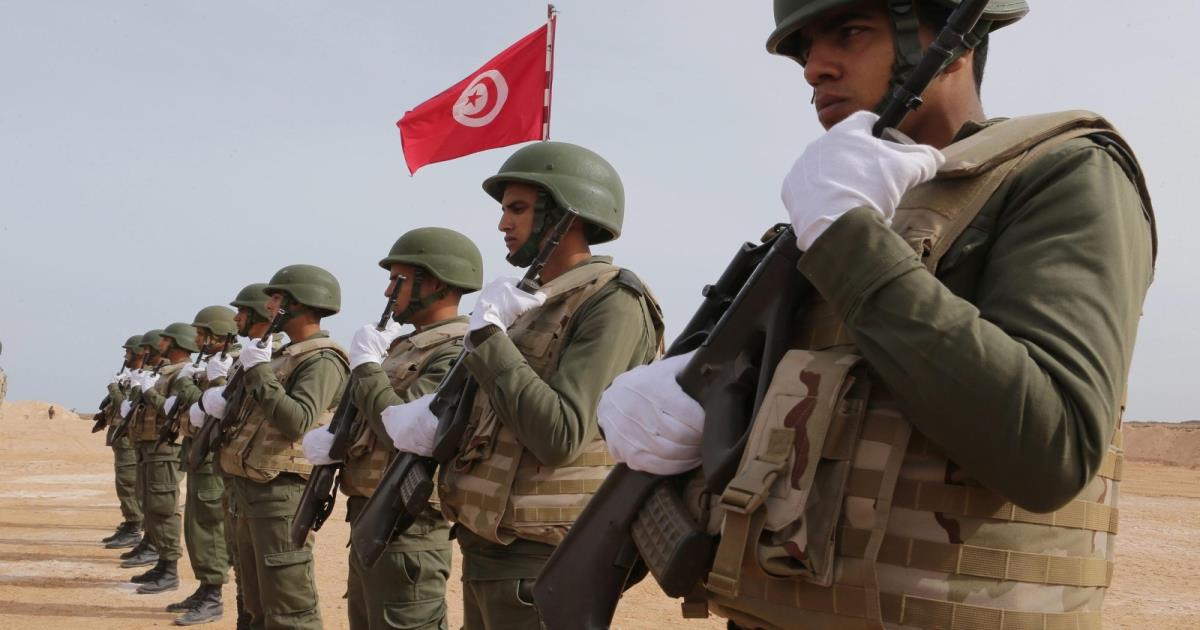اشتباكات وقتيل فى تونس وتدخل عاجل من الجيش