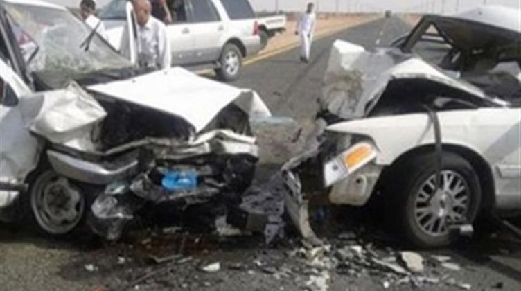   مصرع 2 وإصابة 2 آخرين في حادث تصادم بصحراوي المنيا