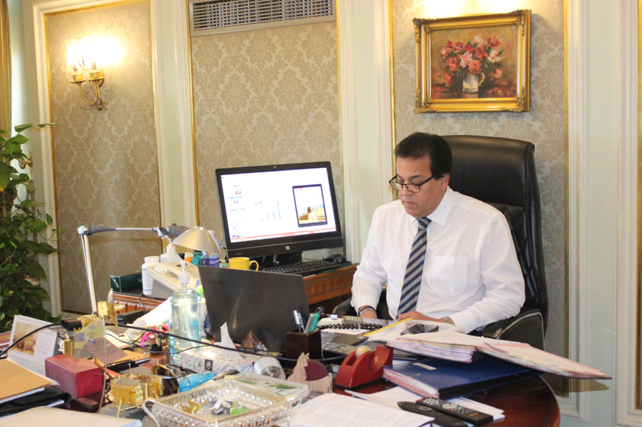   خالد عبد الغفار يرأس اجتماع مجلس إدارة مدينة الأبحاث العلمية