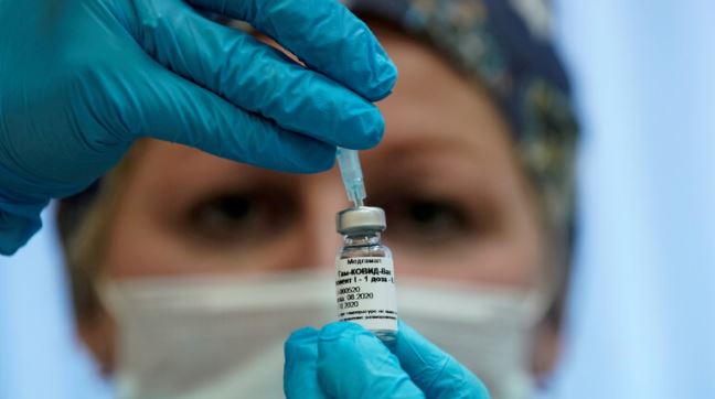   إيران.. هل ستنجح في توفير اللقاح لمواطنيها؟