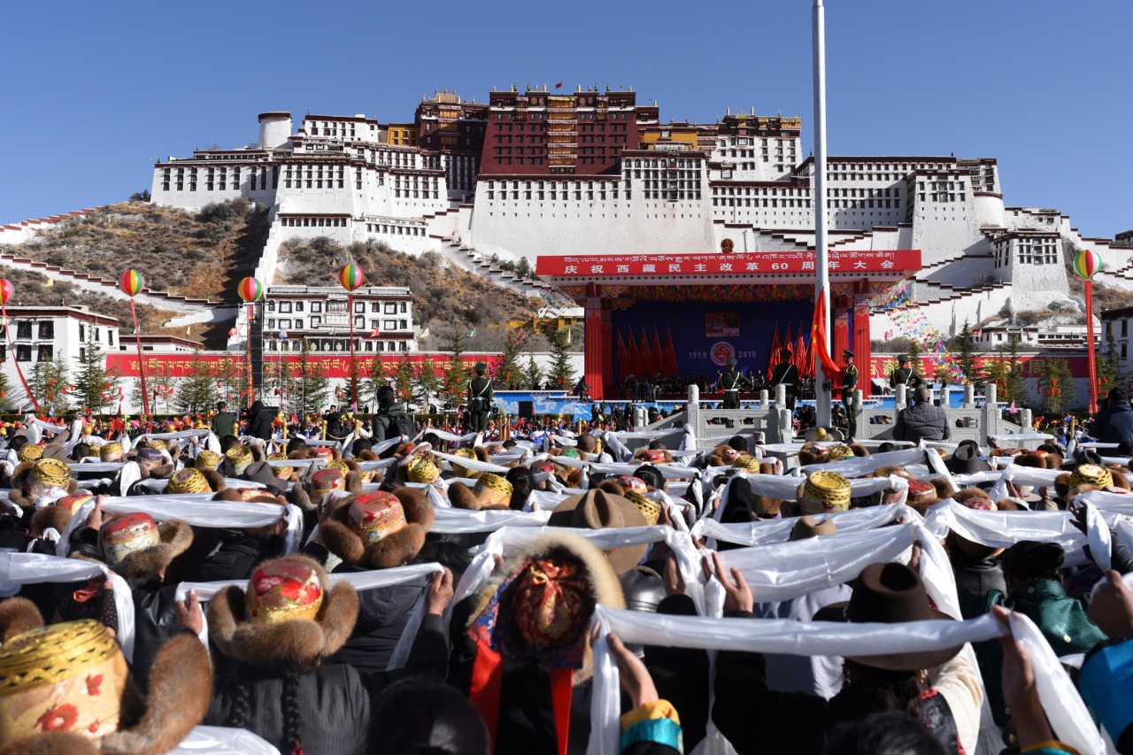 الصين ترفض قانون أمريكي جديد بشأن التبت
