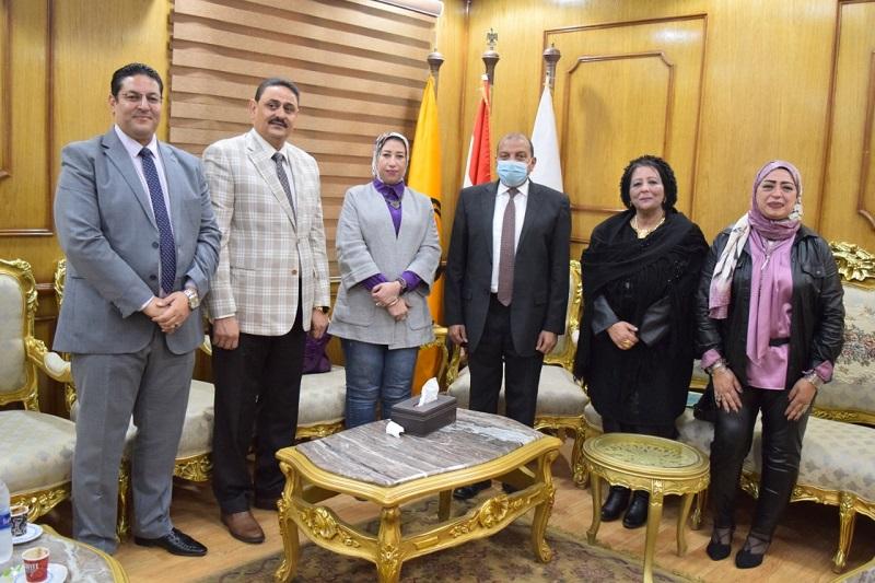   رئيس جامعة بنى سويف يلتقى مع أعضاء مجلس النواب والشيوخ الجدد