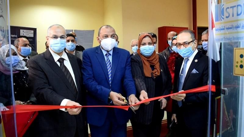   افتتاح وحدة جهاز الميكروسكوب الإلكتروني فى جامعة بنى سويف