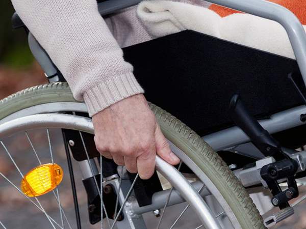   الحكومة لا صحة لإيقاف صرف المعاشات المستحقة لذوي الإعاقة