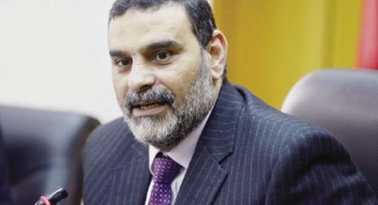   حبس خالد الأزهري وزير القوى العاملة الأسبق