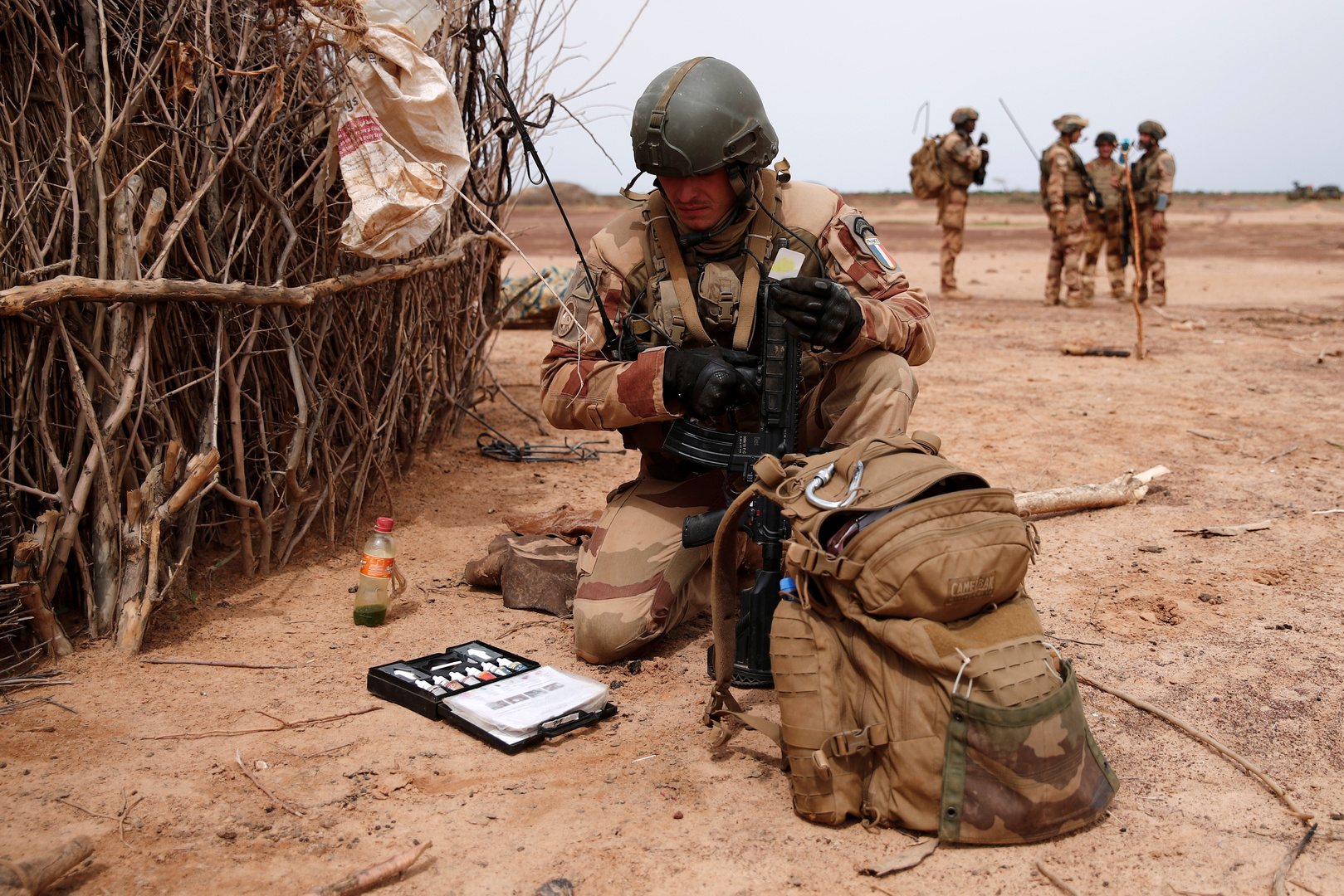   فرنسا تخسر 3 جنود بانفجار عبوة ناسفة في مالي
