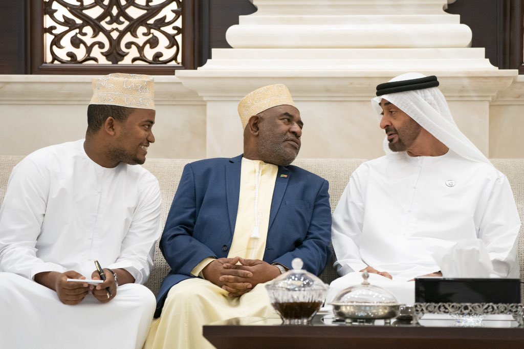   تعزيز العلاقات بين الإمارات وجمهورية القمر